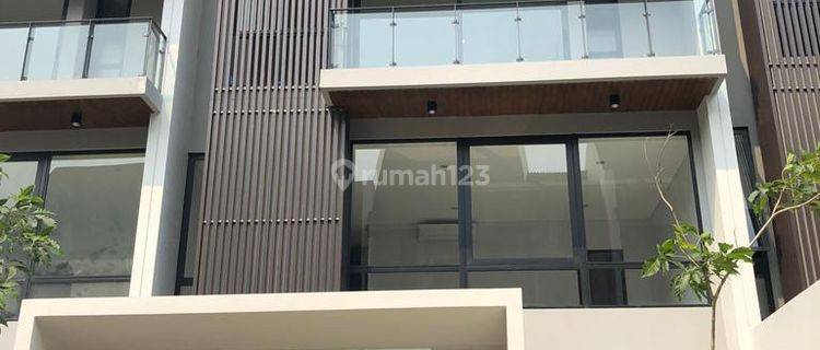 Dijual Townhouse Cantik 3Lantai Di Lebak Bulus Jakarta Selatan 1