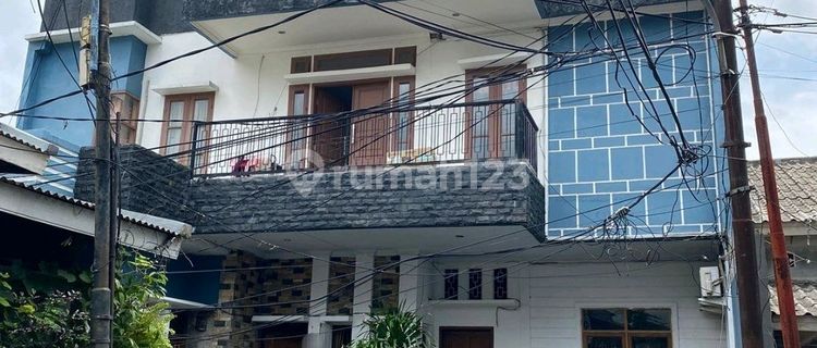 Strategic Boarding House 19 Rooms on Jl Danau Buyan, Central Jakarta 1