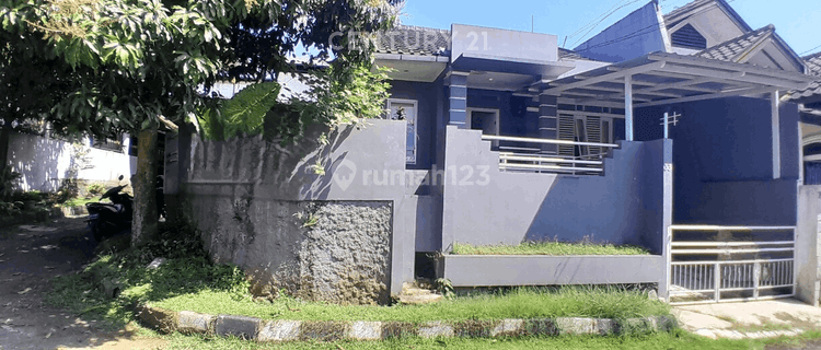 Rumah Strategis Dekat Tol Di Taman Yasmin  1