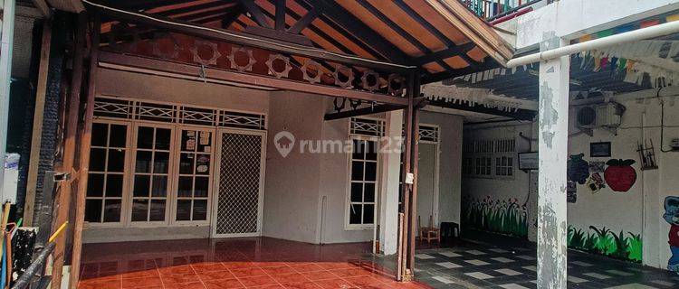 Rumah Cocok Untuk Kantor Atau Usaha Posisi Pinggir Jalan 1