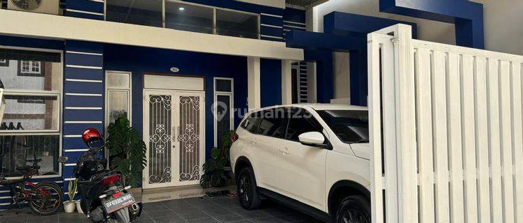 Rumah 2 Lantai Full Furnished Di Komplek Green Park 1