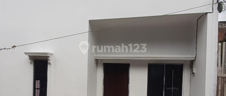 Rumah Akses Motor SHM 300 400 Juta Dekat Tol Stasiun Jakarta 1