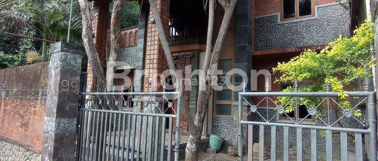 RUMAH 2 LANTAI MODEL VILLA KLASIK DI NANGKA UTARA DENPASAR UTARA 1