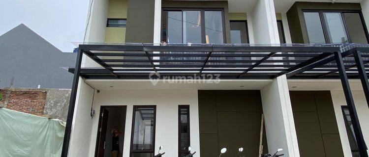 Rumah 2 Lantai Siap Huni Lokasi Strategis Nyaman Dan Damai Shm 1