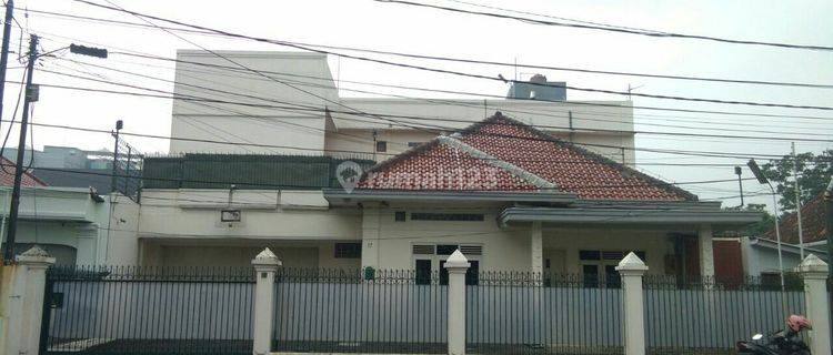 Rumah Bagus Strategis Kolonial Sign Modern Di Pusat Kota Bandung  1