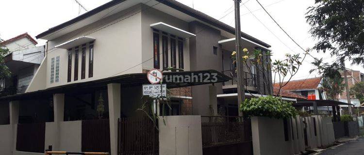 Rumah Bagus Unfurnished Sertifikat Hak Milik di Turangga, Bandung 1