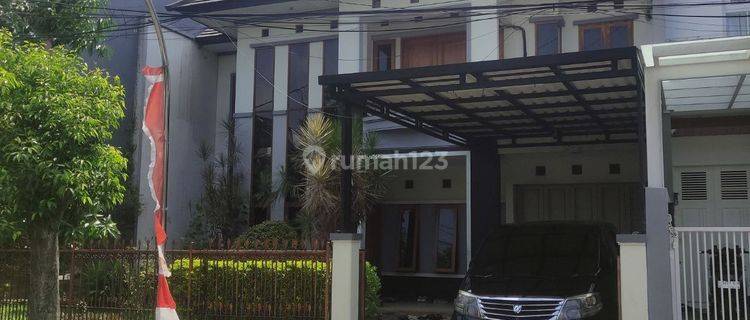 Rumah 2 Lantai Bagus di Batununggal, Bandung 1