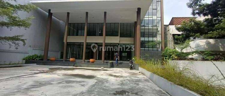 Gedung Kantor Bagus Di Setiabudi Bandung  1