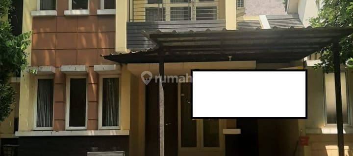Rumah Semi Furnished Di The Green 1