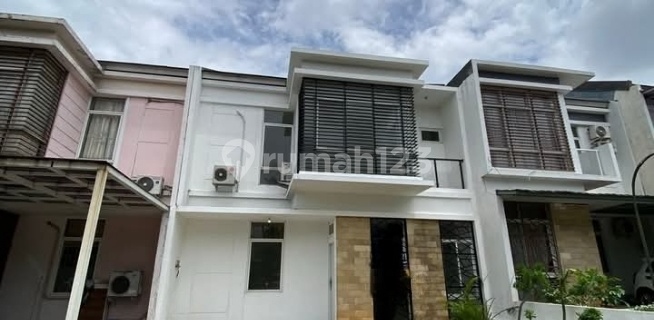 House Near STAN Campus Strategic Ready to Occupy in Bintaro Sector 3 Area 1