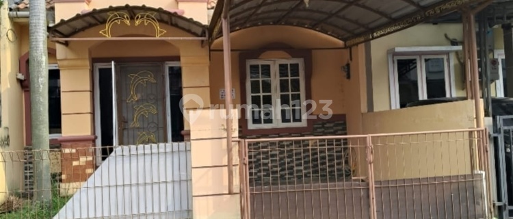 Rumah Strategis di Sewakan di B S D 1