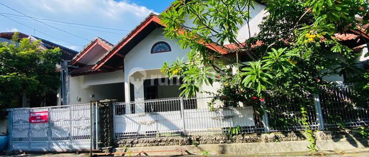 3 Bedroom Semi Furnished House in Sidakarya, South Denpasar Wn 1