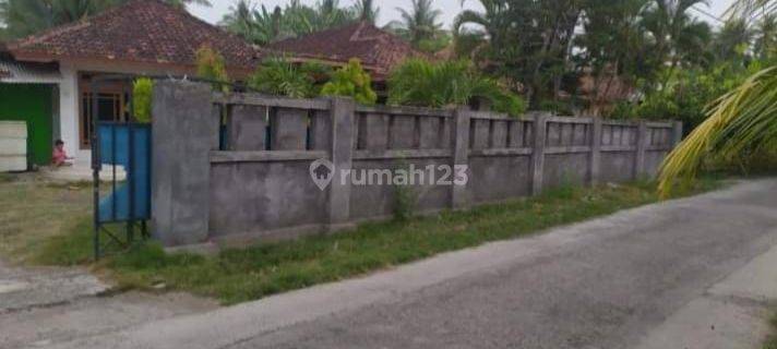 Rumah Dekat Lokasi Wisata Gili Putih Singaraja Ipp 1