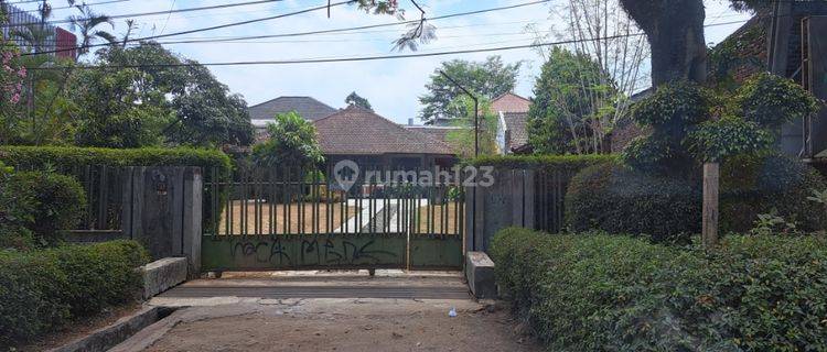 Rumah Klasik Terawat Cocok Untuk Buka Usaha Atau Rumah Tinggal 1