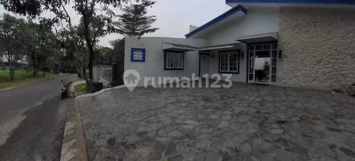 Fully Furnished House with Swimming Pool Ready to Live in Sentul City 1