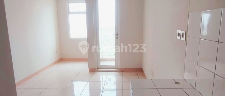 Affordable Price Springlake Apartment Studio Summarecon Bekasi Non-Furnished Ready to Occupy 1