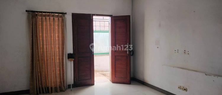 Rumah Minimalis Cantik Siap Huni 2 Lantai di Sayap Cikawao 1