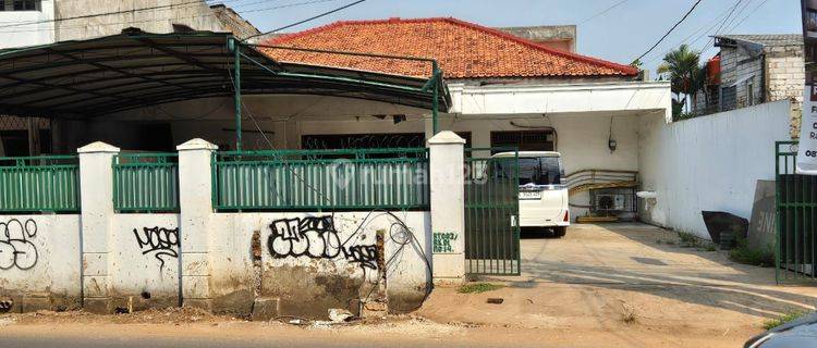 Rumah Di Pamulang Cocok Untuk Restoran Dan Caffe Shop 1