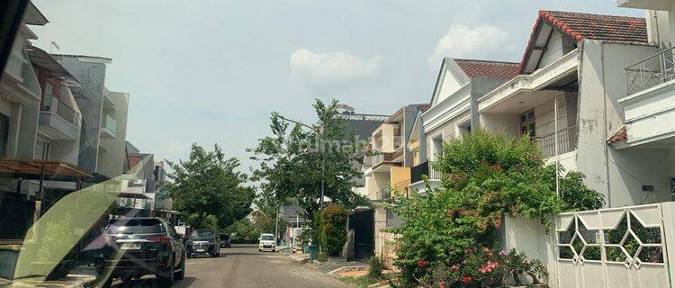 Dijual Rumah 3 Lantai Cluster Walet Pik 1