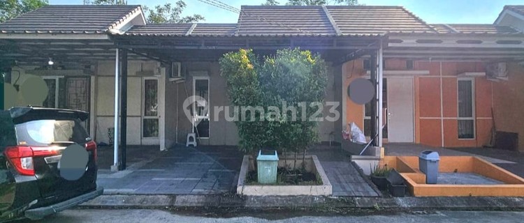 Rumah Minimalis di Mutiara Gading City, Cluster Royal London - Bekasi 1