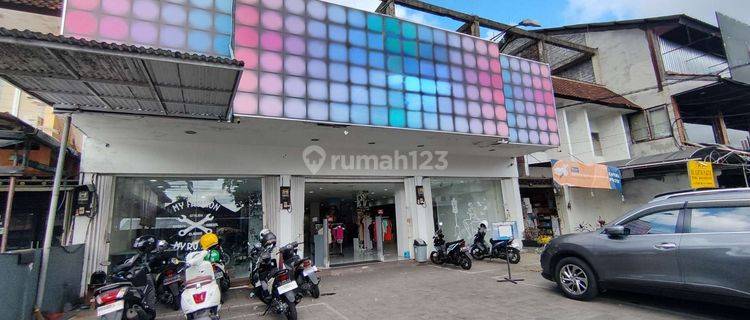 LARGE TWO-STORY SHOP SHOP WITH THREE ON JL. DENPASAR VETERANS 1