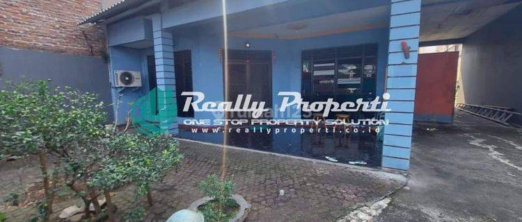 Di JUAL Rumah + Gudang 2 Lantai di Batu Ampar Condet, Kramat Jati

JakartA Timur 1