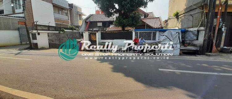 Dijual / Disewakan Rumah 2 Lantai Lokasi Sangat Strategis, Pinggir Jalan Besar, Di Bambu Apus, Jakarta Timur 1