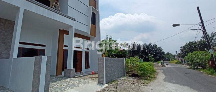 Rumah 2 Tingkat Anggrek Village Daerah Setia Budi Ujung 1