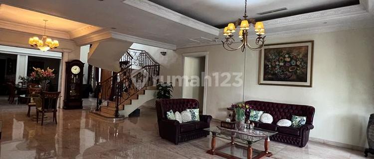 For Sale 2-Story Luxury House With Swimming Pool 1