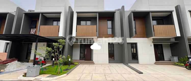 Dijual Cepat Rumah Murah 2 Lantai Di Summarecon Crown Gading 1