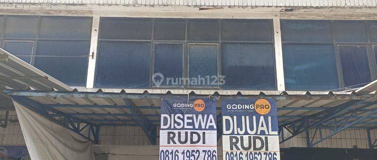 Ruko Hadap Jalan Boulevard Timur 1