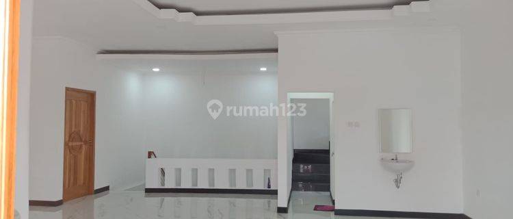 Dijual Rumah Siap Huni di Boulevard Hijau Harapan Indah  1