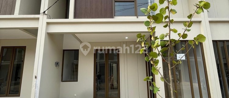 Dijual Rumah 2 Lantai Yume Lagon Springhill Tangerang Selatan Sel  1