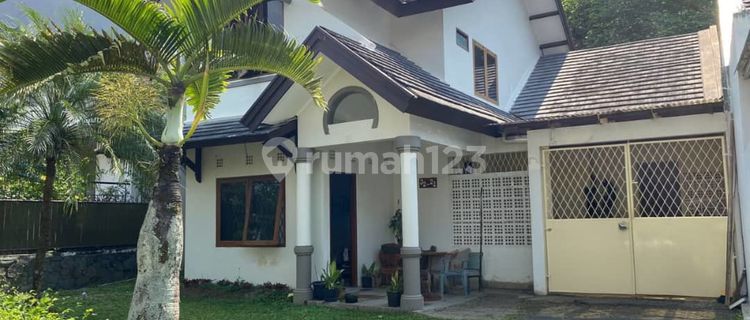 Disewakan Rumah Di Setraduta Hegar Bandung 1