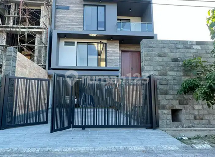 Rumah Babatan Pratama Dekat Pakuwon, Citraland, Graha Family 1