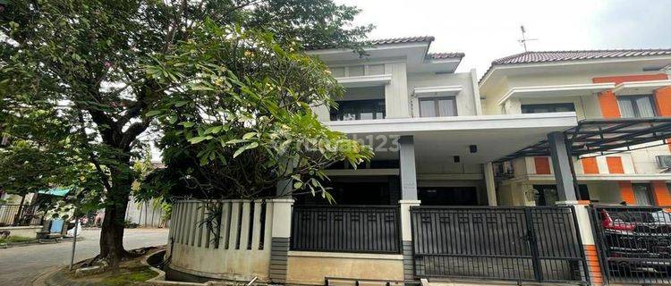 Rumah Central Park Ahmad Yani dekat Wonokromo, Wonocolo 1