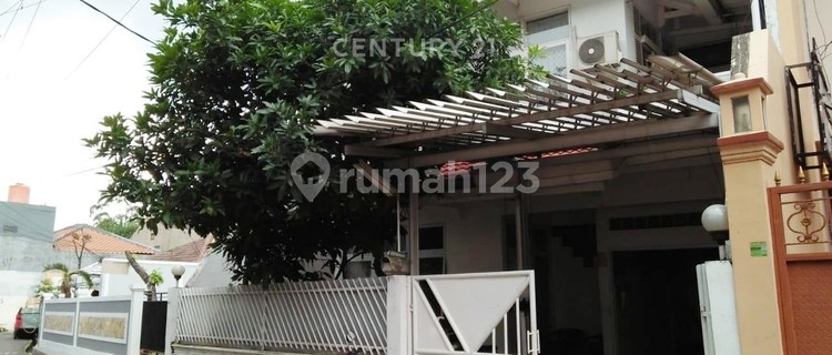 Dijual Rumah Bagus Strategis Dekat MRT Haji Nawi Jakarta Selatan 1