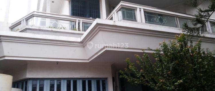 Rumah Bagus Luas unfunished SHM Pamulang, Tangerang Selatan 1