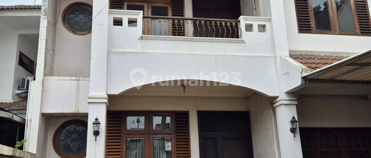 Good House Unfurnished Freehold Title in Poltangan Baru, Jagakarsa, South Jakarta 1