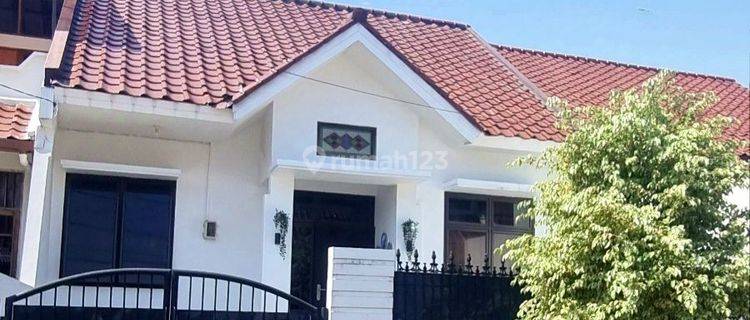 Rumah Apik Rapih Villa Melati Mas Serpong, Dekat Tol  1