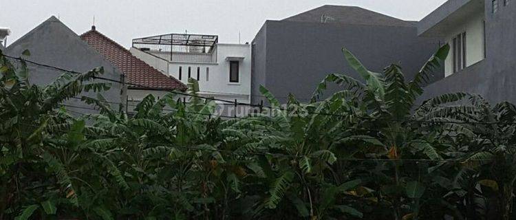 Kavling Hadap Utara  di Lokasi Yang Nyaman dan Asri, depan Taman  1