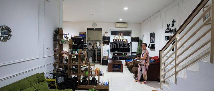 Jual Murah Rumah Bagus Semi Furnished Siap Huni Bebas Banjir Di Palm Residence Dekat Summarecon Mal Bekasi 1