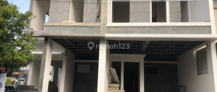 Dijual Rumah Tenggilis Mejoyo Selatan 1