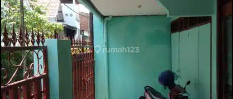 Disewakan Rumah Jln Pacar Kembang Sby 1