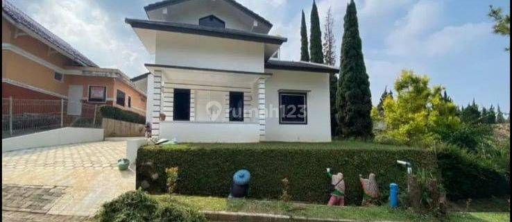 Villa Lotus Bangunan Baru 3 Lantai Bagus di Cipanas 1