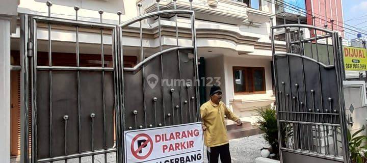 Rumah Mewah 2 Lantai di Pusat Kota Sukabumi 1