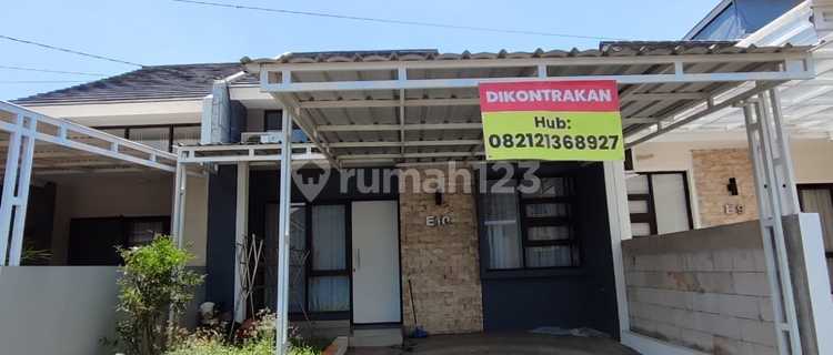 Ready-to-Occupy and Comfortable Semi-Furnished House in Cianjur 1