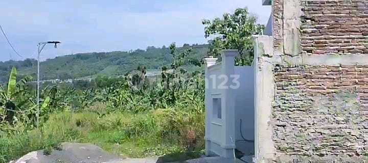 Land for Sale with SHM Direct from Owner in Rowosari, Tembalang, East Semarang. 1
