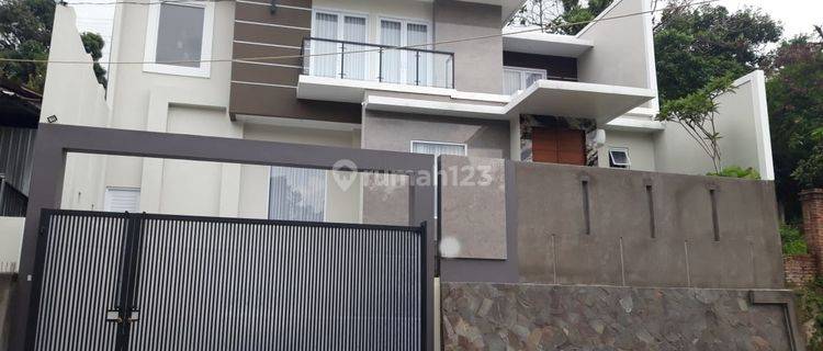 Rumah Dijual Baru 2 Lt SHM Hak Milik di Jl Borobudur Dkt Suratmo Kembangarum Semarang Barat 1