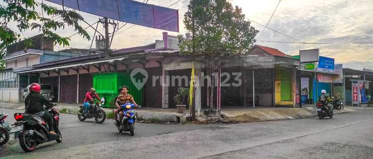 Ruko Hook Dijual SHM Hak Milik di Tlogosari Muktiharjo Kidul Kec. Pedurungan Kota Semarang 1